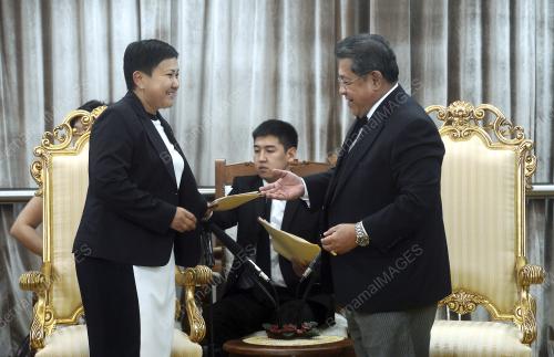 KL17_03122015_KYRGYZ_PARLIMEN