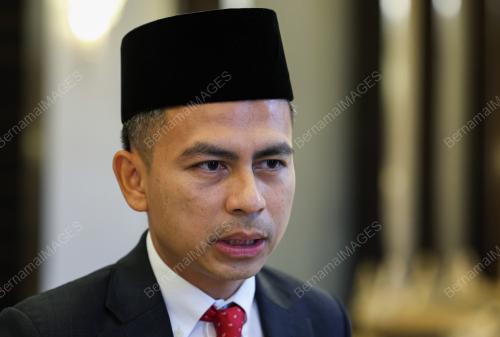 AHMAD FAHMI MOHAMED FADZIL