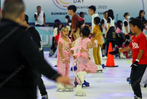 WORLD ICE SKATING DAY