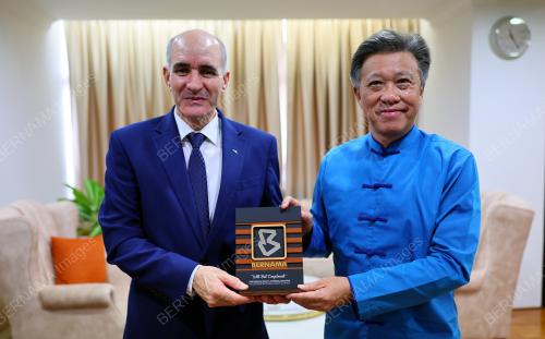DATUK SERI WONG CHUN WAI
