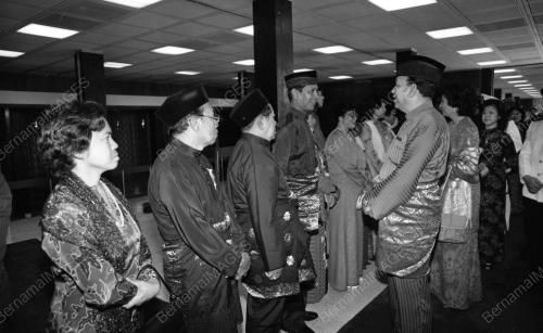 KL17_04022015_PENGURNIAAN_BINTANG