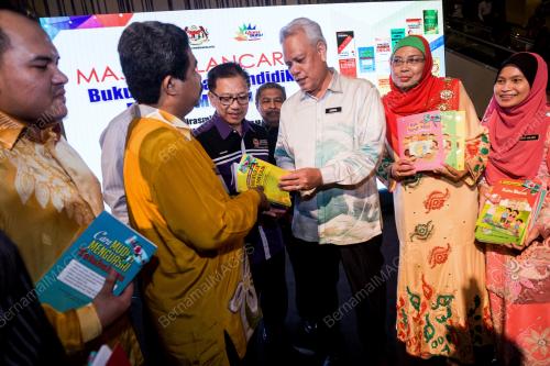 KL17_04052017_BUKU_BN201703052243