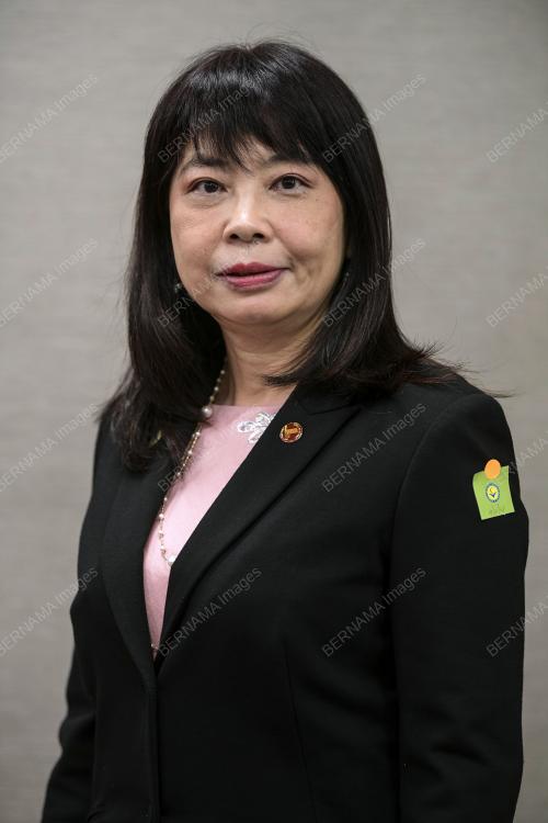 LIM HUI YING