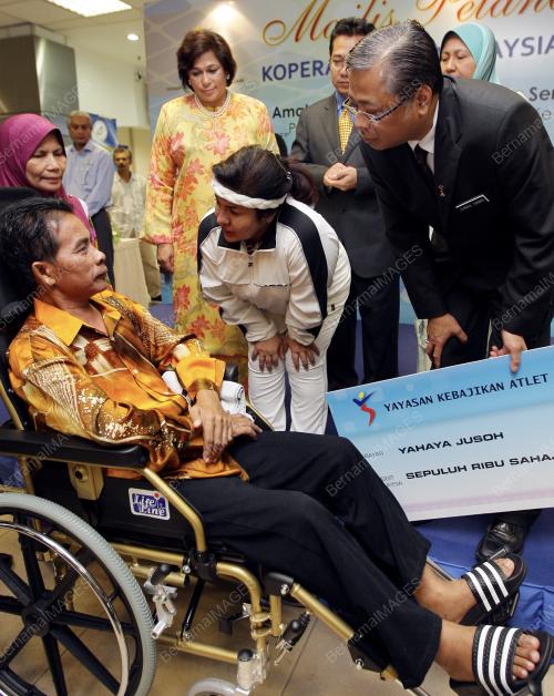 ROSMAH MANSOR