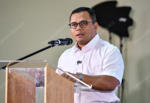 DATUK SERI AMIRUDIN SHARI