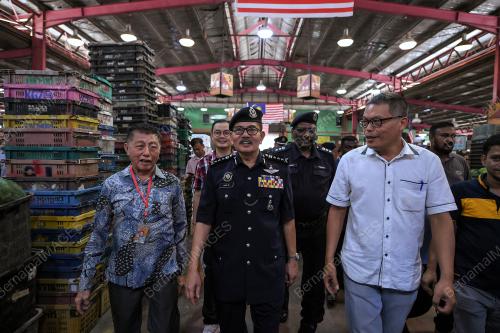 KL17_05122017_PASAR_BORONG_BN201712043315