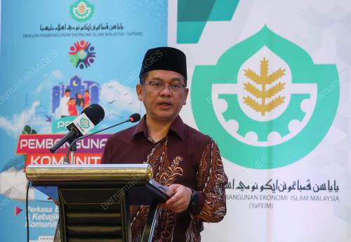 DATUK DR MOHD NA'IM MOKHTAR