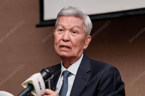 KUAN KAM HON