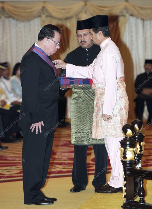TUANKU MIZAN ZAINAL ABIDIN