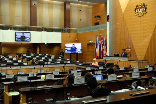 KL17_07022018_PARLIMEN_BN201802068165