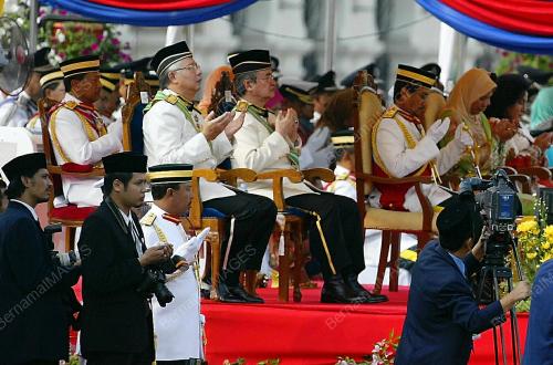 TUANKU MIZAN ZAINAL ABIDIN