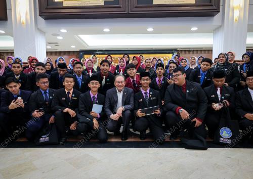 DATUK SERI ANWAR IBRAHIM