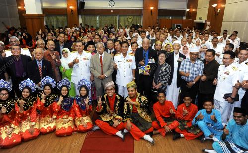 KL17_07092017_SEJARAH_KEMERDEKAAN_1957