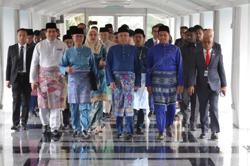 DATUK SERI ISMAIL SABRI YAAKOB