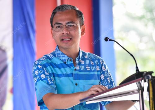 FAHMI FADZIL