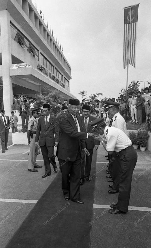 KL17_08012015_AGONG_IMIGRESEN