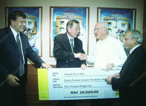 DR LIM KENG YAIK