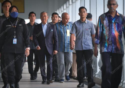 TAN SRI MUHYIDDIN YASSIN