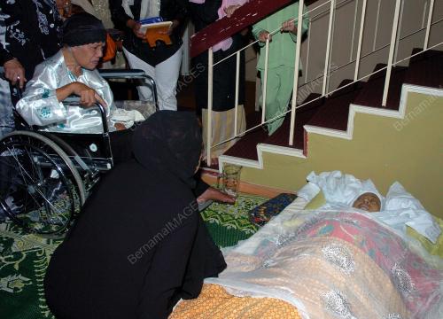 PENYANYI SEHA MENINGGAL DUNIA