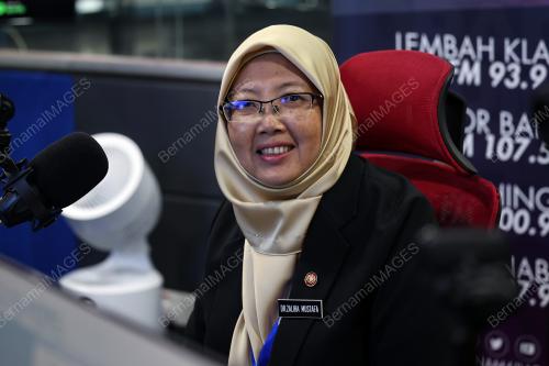 DR ZALIHA MUSTAFA