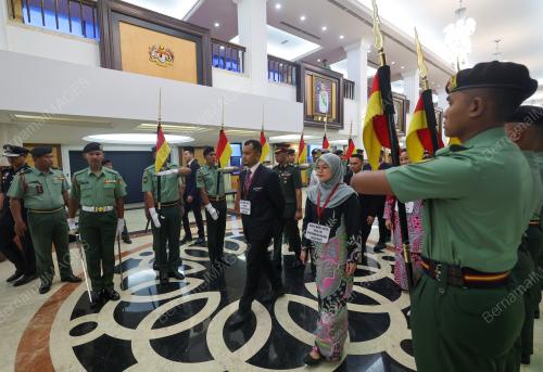RAPTAI ISTIADAT PEMBUKAAN PENGGAL KEDUA PARLIMEN KE-15