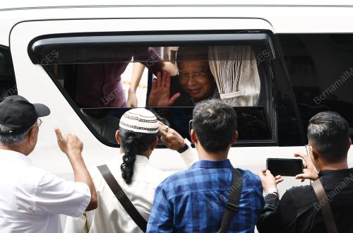 KL17_09072018_MAHKAMAH_BN201807082599