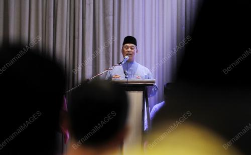 KL17_09082015_UMNO