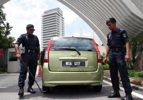 KESELAMATAN PARLIMEN