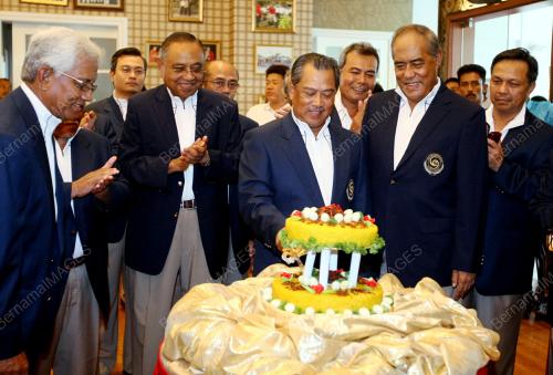 TAN SRI MUHYIDDIN YASSIN
