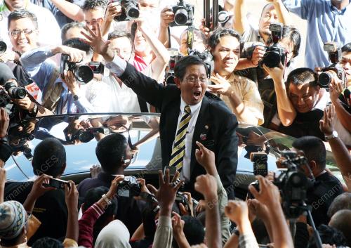 MOHAMMAD NIZAR JAMALUDDIN