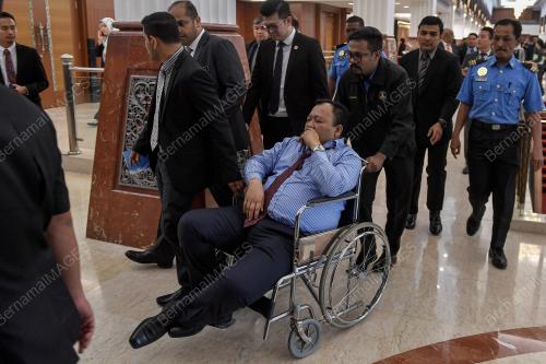 KL17_11112019_PARLIMEN_BN201910012839