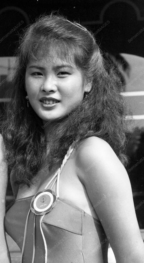 KL17_12012015_KONTES_RATU_CANTIK