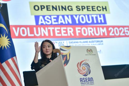HANNAH YEOH