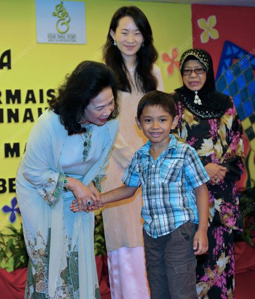 KL17_12092012_PERMAISURI5