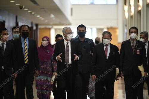 DATUK SERI ISMAIL SABRI YAAKOB