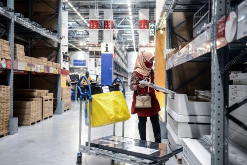 PERSONAL SHOPPER