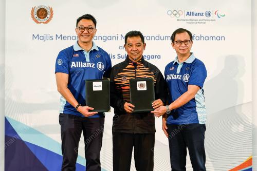 DATUK AHMAD SHAPAWI ISMAIL