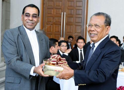 ABDUL HAMID MOHAMAD