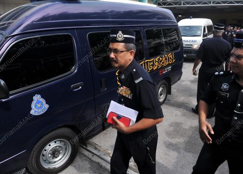 KL17_13102014_POLIS