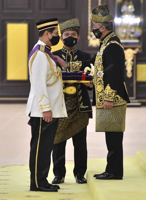 AL-SULTAN ABDULLAH RI'AYATUDDIN AL-MUSTAFA BILLAH SHAH