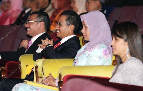 SULTAN MIZAN ZAINAL ABIDIN