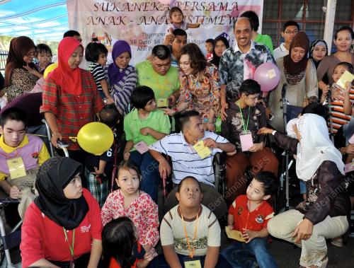 KL17_14042012_ANAK_ISTIMEWA