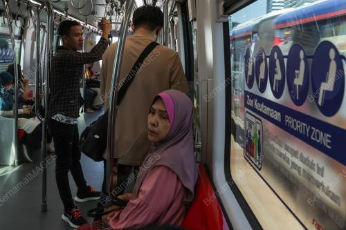 PENGOPERASIAN TREN BAHARU LRT LALUAN KELANA JAYA
