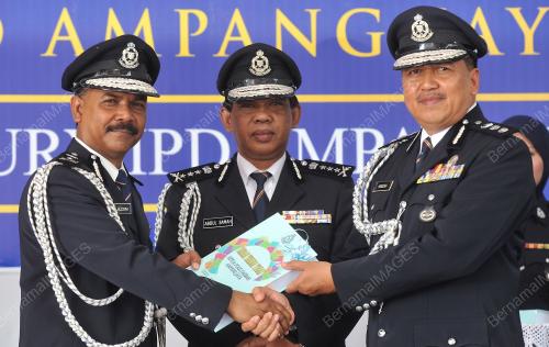 KL17_14122015_POLIS