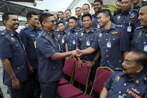KL17_15042019_BOMBA_BN201904156682