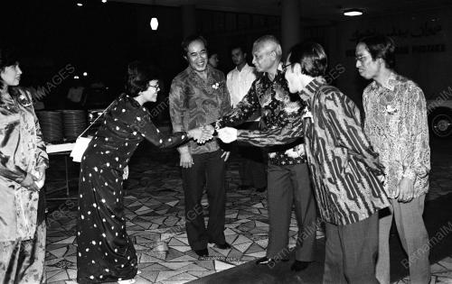 KL17_16012015_AGONG_PUISI