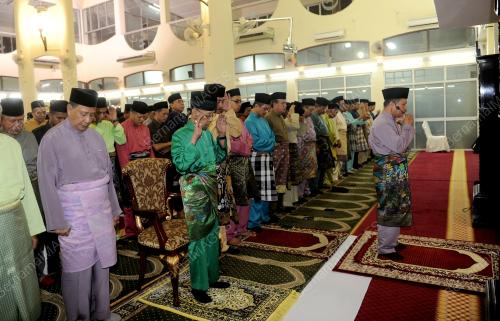 KL17_16062016_AGONG_ATM