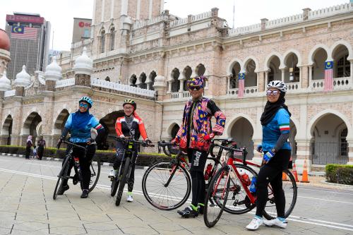 TINJAUAN SEMPENA HARI MALAYSIA