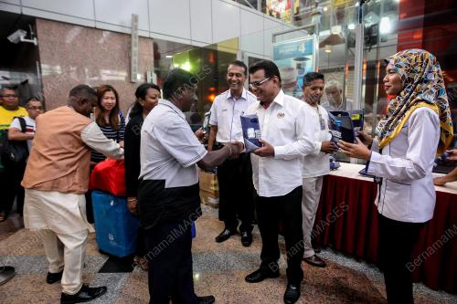 KL17_16102017_KTMB_BN201710168548