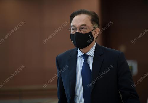 PERSIDANGAN PARLIMEN PENGGAL KETIGA 